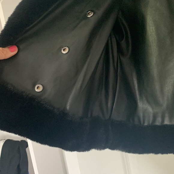 Anthropologie vegan fur vest--never worn - Picture 4 of 6